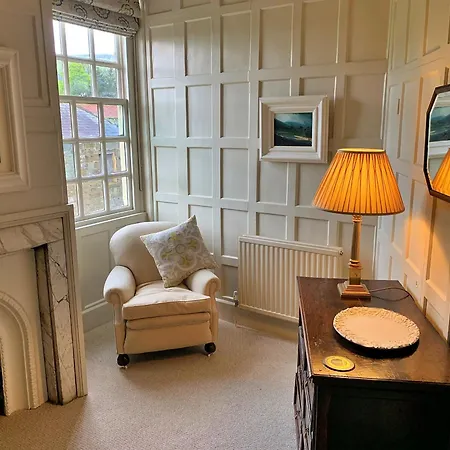 Finest Retreats - Ingleby Manor - East Wing